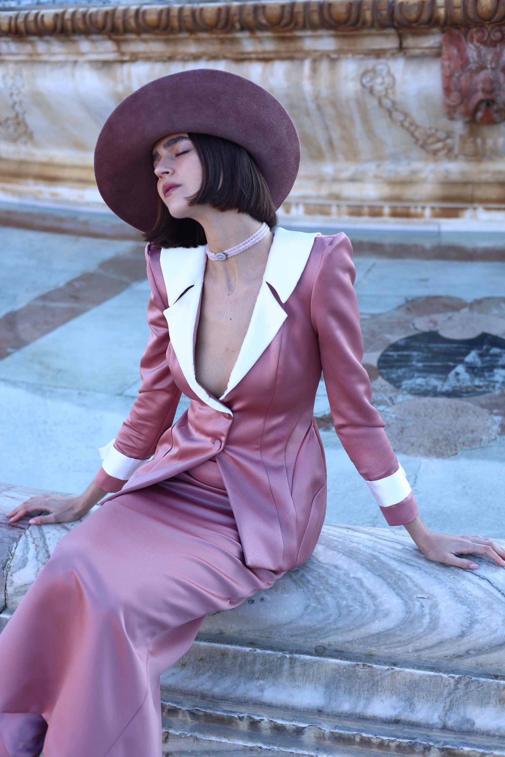 TRAJE BLUSH